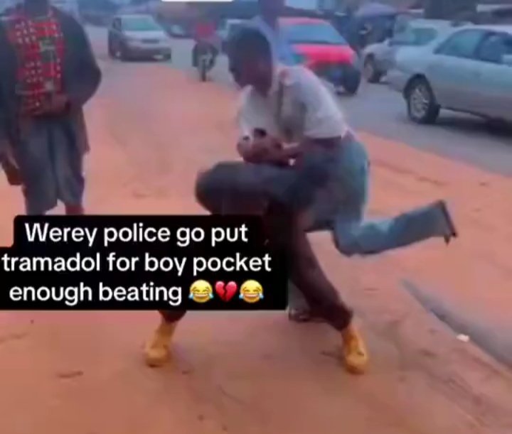 Police and youth clash Drama in Benin: Youths Clash With Police After Officer Allegedly dropped Tramadol in Young Man's pocket.