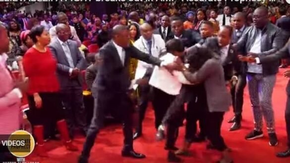 Pastor’s wife caught fighting Pastor’s wife caught fighting alleged side chick inside Abuja church service as shocked members look on.